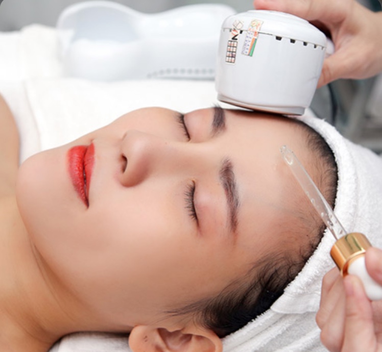 Điện di Vitamin C là gì? Có tác dụng gì với da?