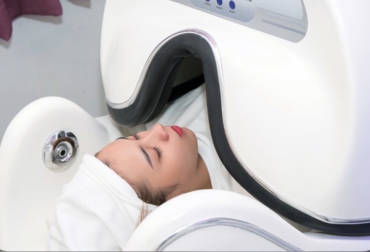 Tắm trắng phi thuyền