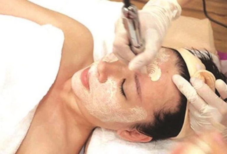 Cấy Trắng Da Mặt Có Tốt Không? Có An Toàn Và Hiệu Quả Không?